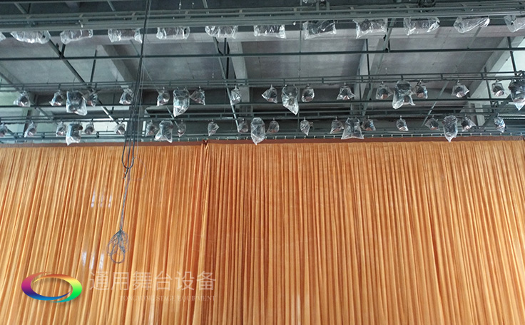 深圳濱海旅游度假區(qū)kaisa金沙灣雪域廣場(chǎng)舞臺(tái)阻燃幕布、舞臺(tái)燈光等項(xiàng)目！促進(jìn)旅游、文化融合發(fā)展，帶動(dòng)服務(wù)產(chǎn)業(yè)整體轉(zhuǎn)型升級(jí)！